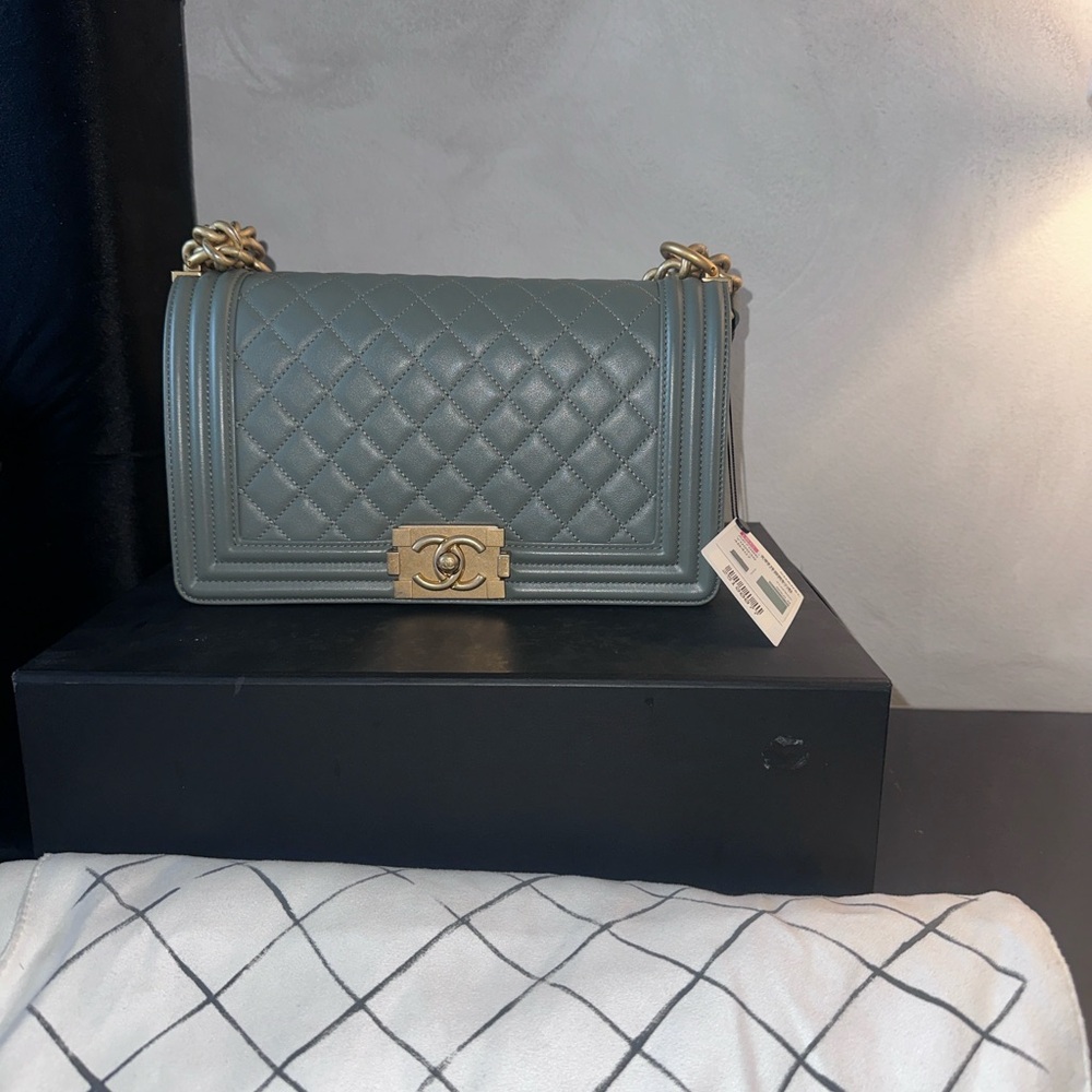 CHANEL Gray Quilted Shoulder Bag with Gold Chain mint condition